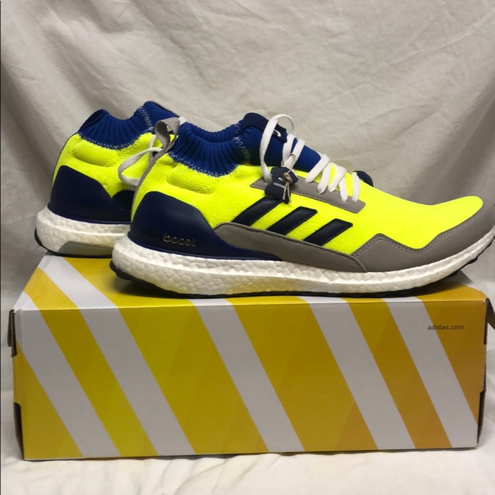 NIB Adidas Ultra Boost Mid - 11.5